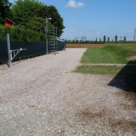 住宿加早餐酒店 艾普拉蒂住宿加早餐旅馆 3*